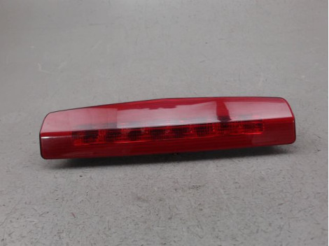 FEUX STOP SUPPLEMENTAIRE OPEL ZAFIRA