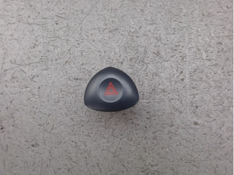 BOUTON DE WARNING RENAULT CLIO