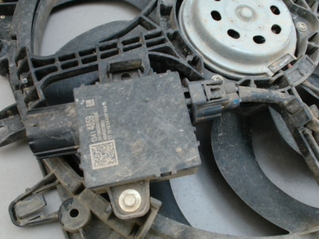 MOTEUR VENTILATEUR RADIATEUR OPEL CORSA