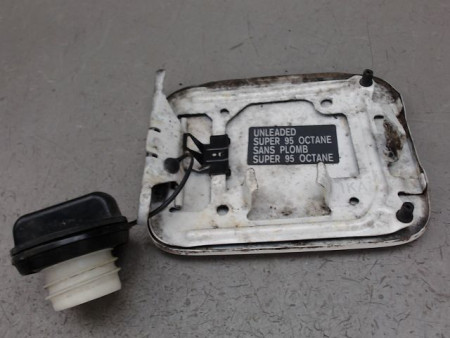 VOLET DE TRAPPE CARBURANT NISSAN JUKE