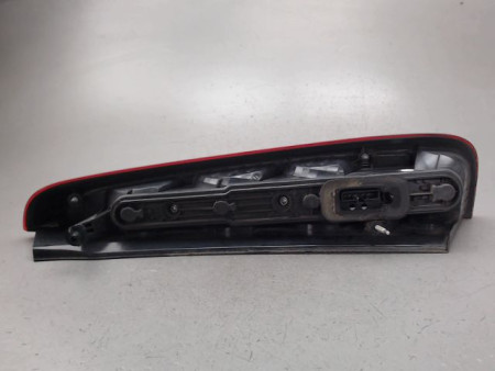 FEU ARRIERE GAUCHE  FORD C-MAX