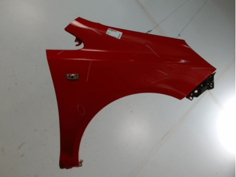AILE AVANT DROIT OPEL CORSA