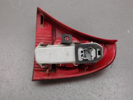 FEU ARRIERE GAUCHE  RENAULT CLIO