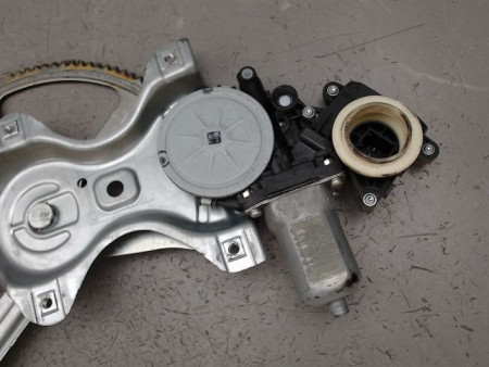 MECANISME LEVE-GLACE AVANT DROIT TOYOTA AURIS