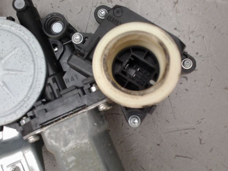 MECANISME LEVE-GLACE AVANT DROIT TOYOTA AURIS