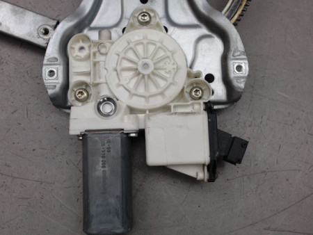 MECANISME LEVE-GLACE AVANT DROIT TOYOTA COROLLA