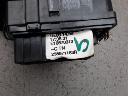 COMMANDE ESSUIE GLACE RENAULT CAPTUR