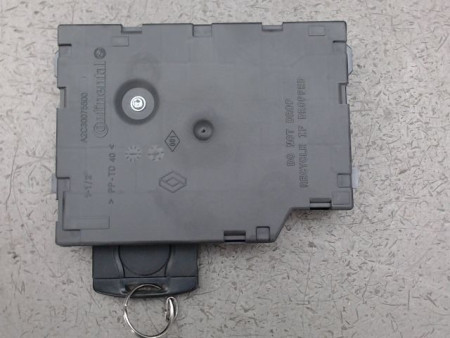 LECTEUR DE CARTE RENAULT CAPTUR