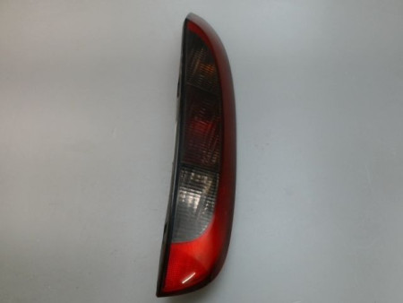 FEU ARRIERE DROIT OPEL CORSA