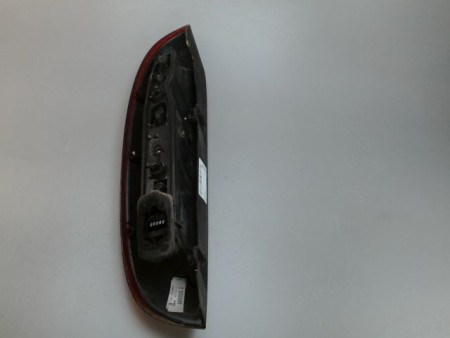 FEU ARRIERE DROIT OPEL CORSA