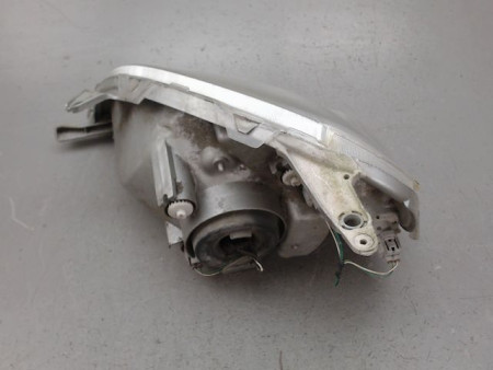 PHARE DROIT TOYOTA YARIS