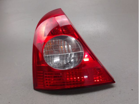 FEU ARRIERE GAUCHE  RENAULT CLIO