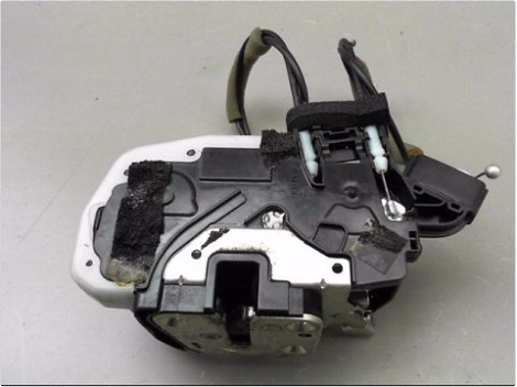 SYSTEME CONDAMNATION AVANT GAUCHE NISSAN JUKE 10-2015
