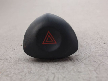 BOUTON DE WARNING RENAULT CLIO