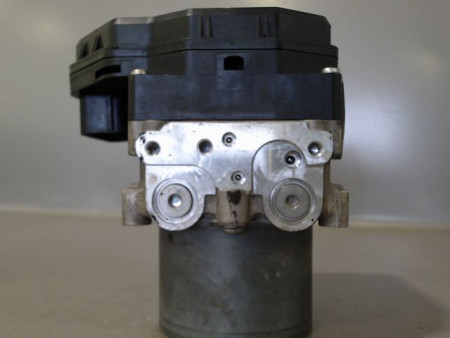 UNITE HYDRAULIQUE ABS TOYOTA RAV4