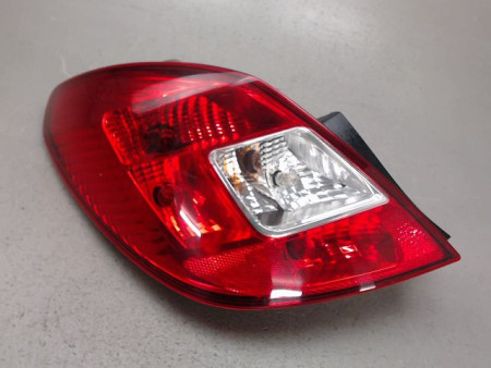 FEU ARRIERE GAUCHE  OPEL CORSA