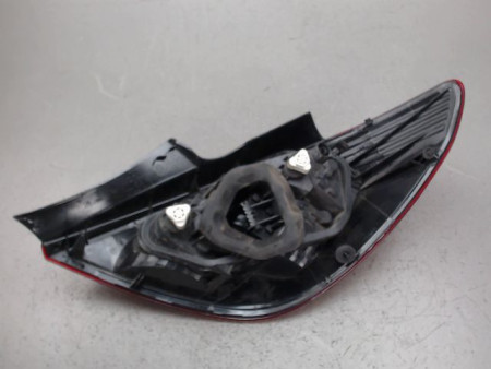FEU ARRIERE GAUCHE  OPEL CORSA