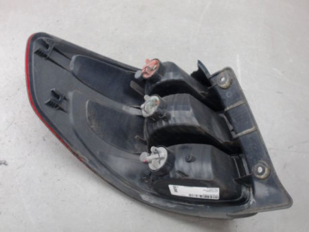 FEU ARRIERE DROIT SUZUKI SX4