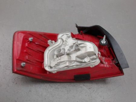 FEU ARRIERE DROIT AUDI A3