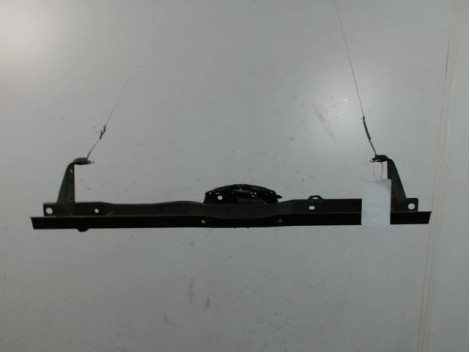 TRAVERSE SUPERIEURE ARMATURE AVANT NISSAN LEAF