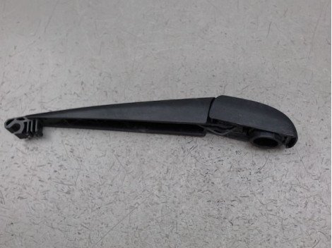 BRAS ESSUIE-GLACE ARRIERE TOYOTA RAV4