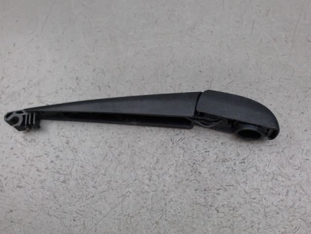 BRAS ESSUIE-GLACE ARRIERE TOYOTA RAV4