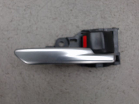 POIGNEE INTERIEURE PORTE AVANT DROIT TOYOTA RAV4