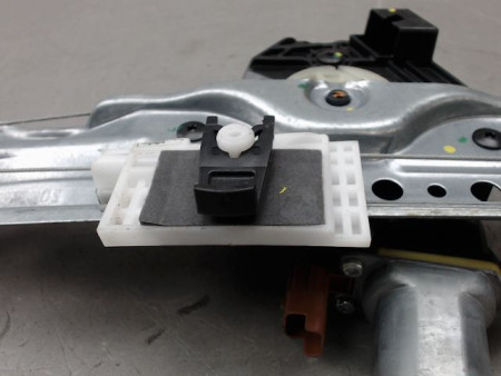 MECANISME LEVE-GLACE ARRIERE GAUCHE DACIA SANDERO