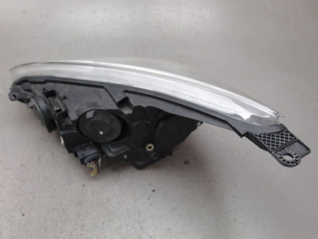 PHARE DROIT FORD FOCUS