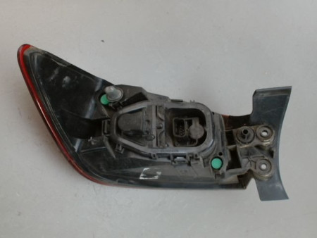 FEU ARRIERE DROIT RENAULT CLIO