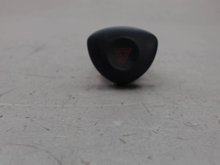 BOUTON DE WARNING RENAULT CLIO