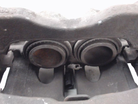 ETRIER DE FREIN AVANT GAUCHE RENAULT MASTER