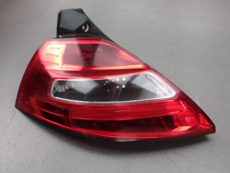 FEU ARRIERE GAUCHE  RENAULT MEGANE