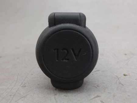 PRISE 12V AV PEUGEOT 208