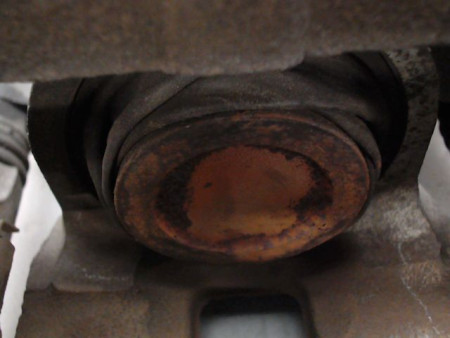 ETRIER DE FREIN ARRIERE GAUCHE TOYOTA RAV4
