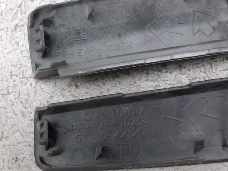 OBTURATEUR COUVRE CROCHET DE BOUCLIER AV TOYOTA RAV4