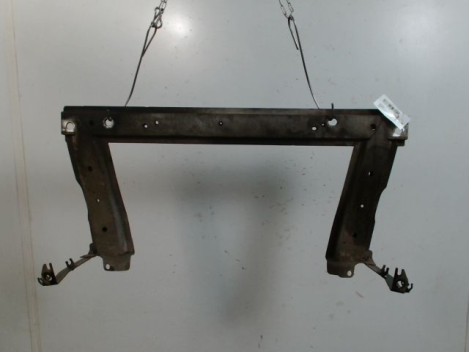 TRAVERSE INFERIEURE ARMATURE AVANT RENAULT MEGANE