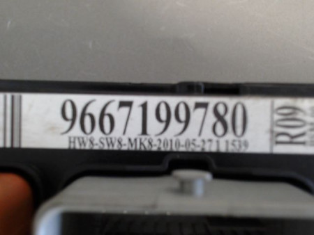 BOITE A FUSIBLES PEUGEOT 207