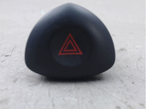 BOUTON DE WARNING RENAULT CLIO