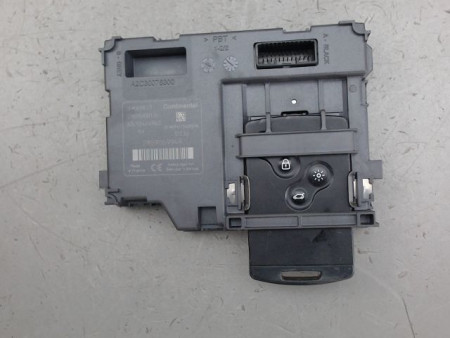 LECTEUR DE CARTE RENAULT CLIO