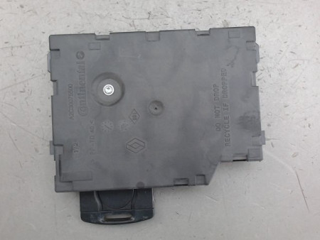 LECTEUR DE CARTE RENAULT CLIO