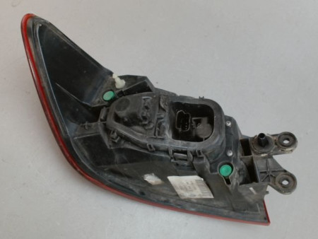 FEU ARRIERE DROIT RENAULT CLIO
