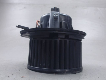 MOTEUR VENTILATEUR CHAUFFAGE VOLKSWAGEN TIGUAN
