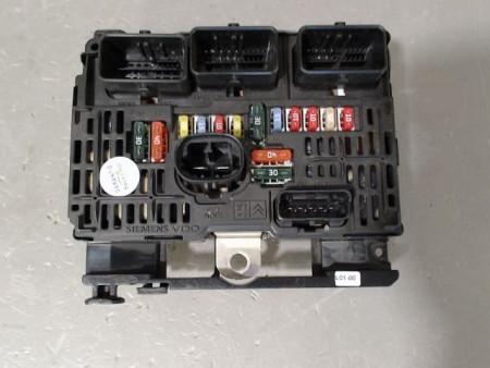 BOITE A FUSIBLES PEUGEOT 407