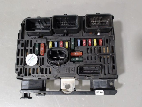 BOITE A FUSIBLES PEUGEOT 407