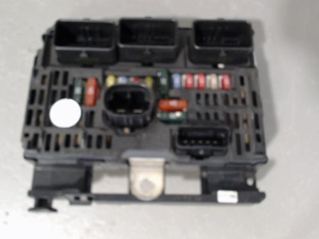 BOITE A FUSIBLES CITROEN C4