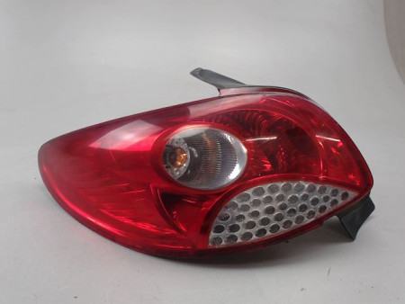FEU ARRIERE GAUCHE  PEUGEOT 206