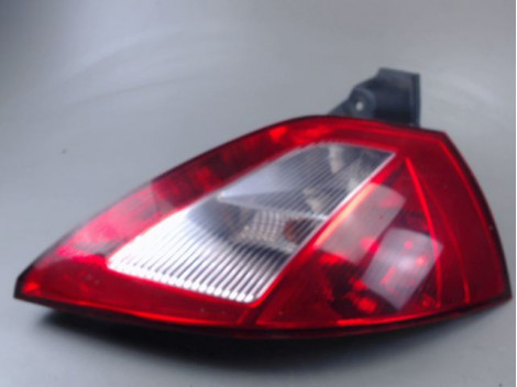 FEU ARRIERE DROIT RENAULT MEGANE