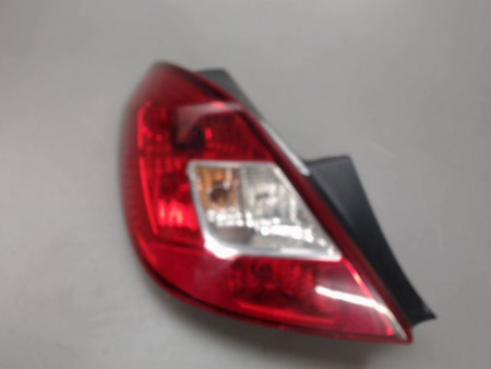 FEU ARRIERE GAUCHE  OPEL CORSA