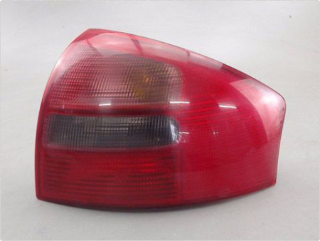 FEU ARRIERE DROIT AUDI A6